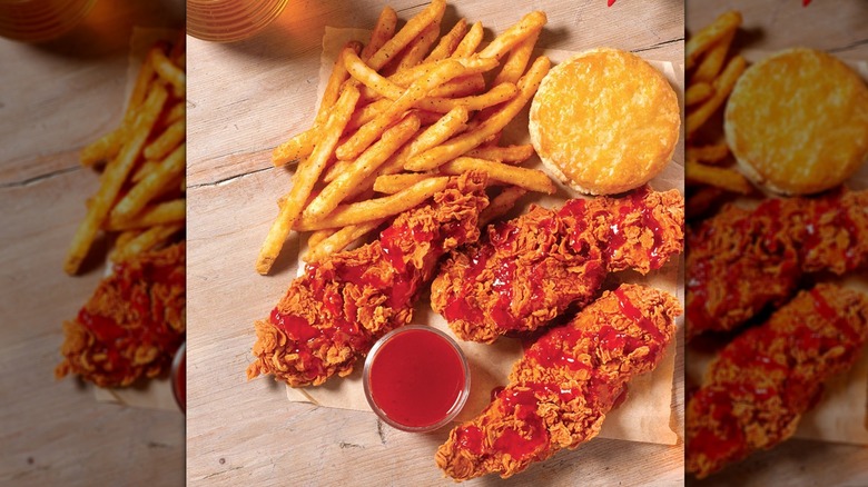 Popeyes spicy tenders fries sauce 