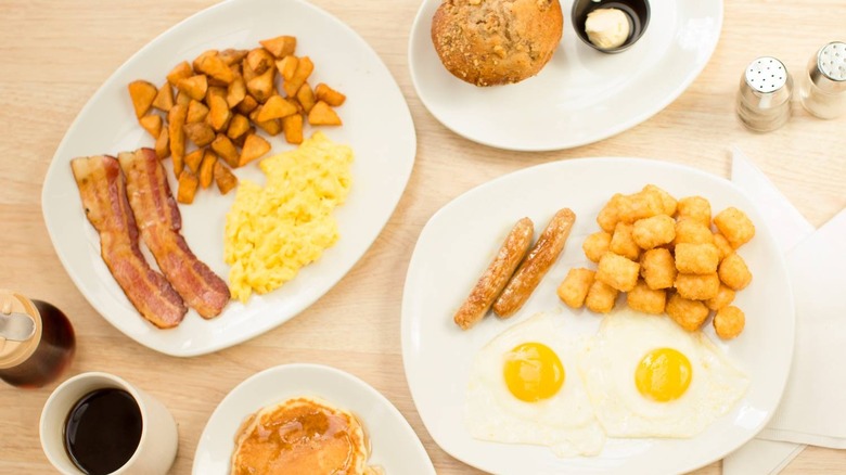 breakfast foods at perkins