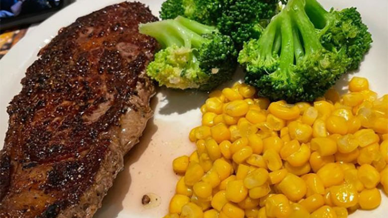 Cheddar's steak