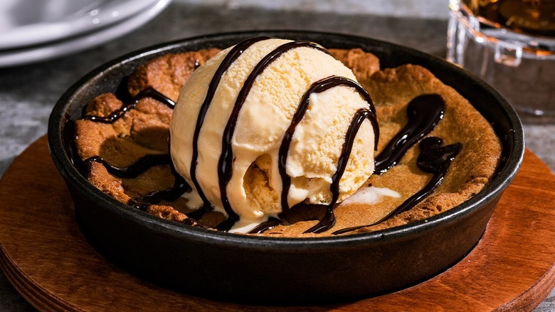 Chili's Skillet Chocolate Chip Cookie