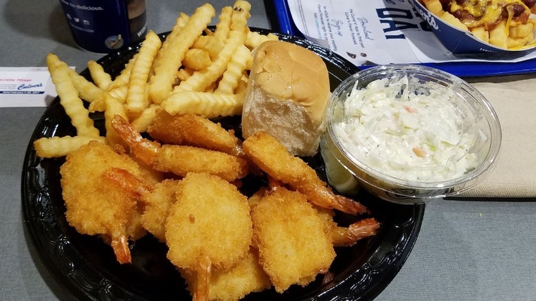 Culver's Butterfly Jumbo Shrimp Dinner with coleslaw and a roll
