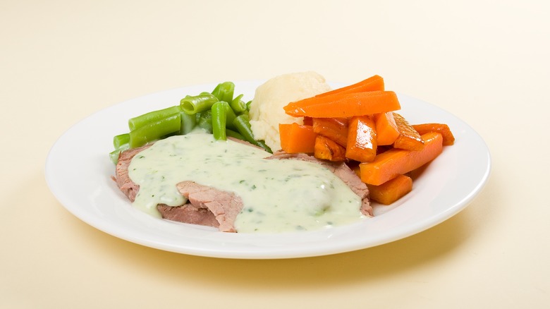 Roast beef with Béarnaise Sauce