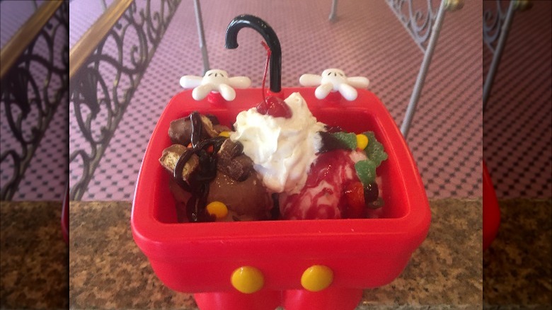 Halloween Candy Sundae