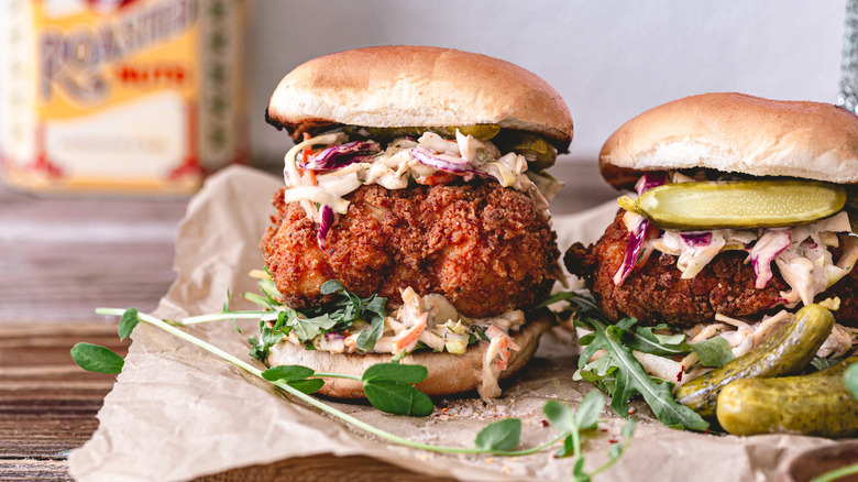 fried chicken sandwiches with slaw 