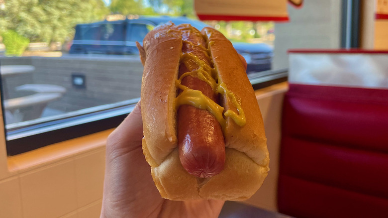 Freddy's hot dog with mustard