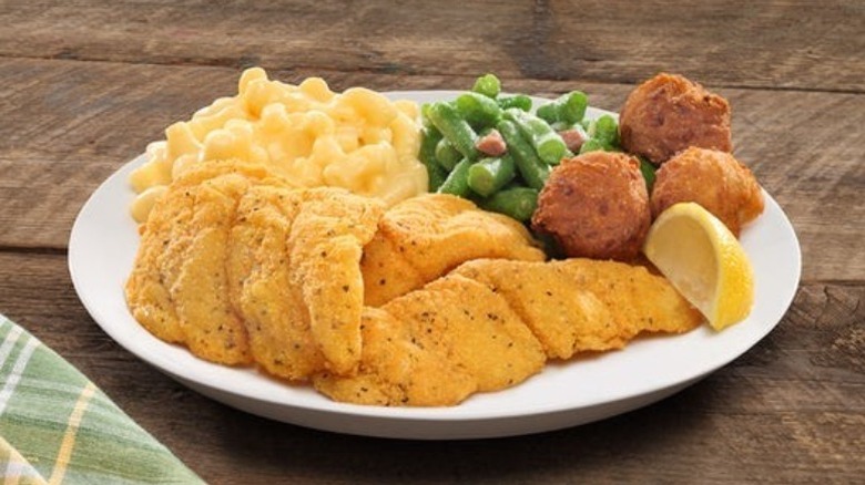 20 Popular Golden Corral Menu Items, Ranked Worst To Best