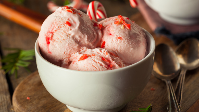 homemade peppermint ice cream