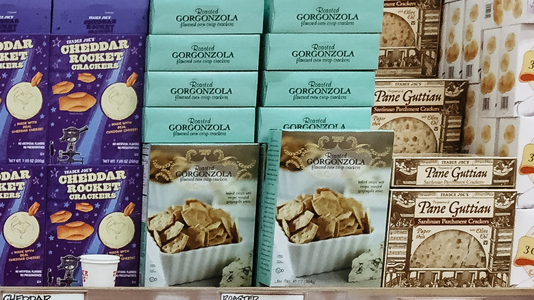 trader joe's gorgonzola crackers box