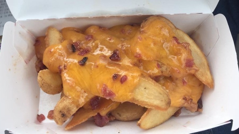 Jack in the Box Bacon Cheddar Potato Wedges in white box