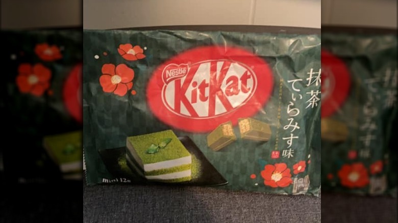 Package of Matcha Tiramisu flavor Kit Kats
