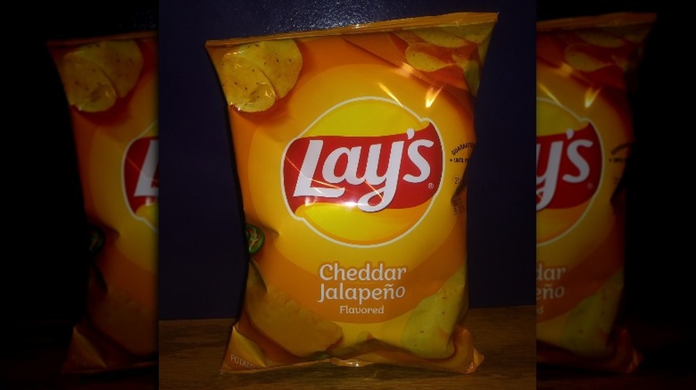 Lay's Cheddar Jalapeño Flavored Potato Chips