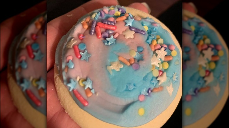 A cotton candy Lofthouse Cookie