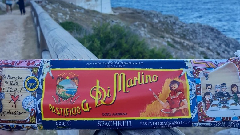 Pastificio Di Martino dry spaghetti above ocean