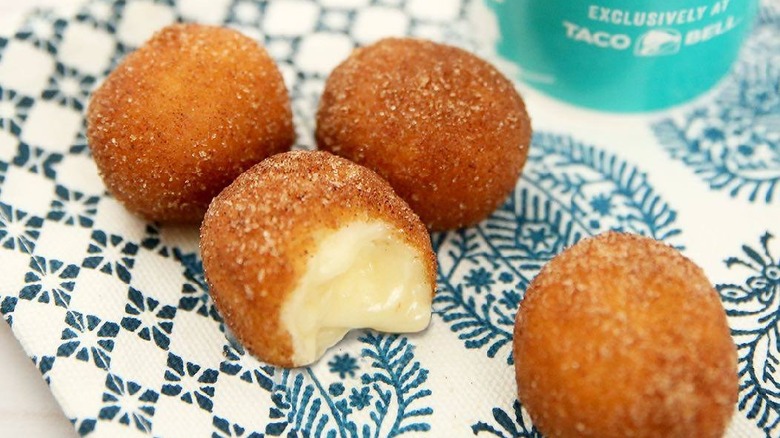 Cinnabon Delights