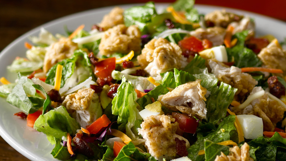 Texas Roadhouse Chicken Critter Salad