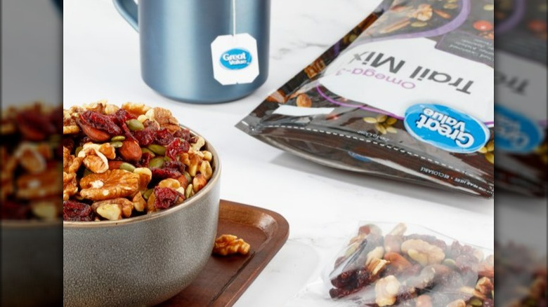 Serving of Great Value's trail mix