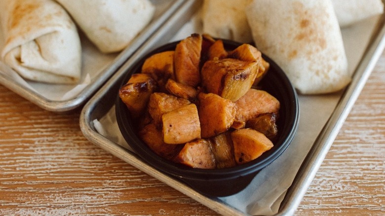 maple-kissed sweet potatoes