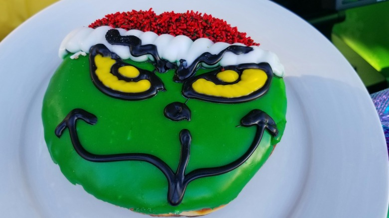 grinch donut