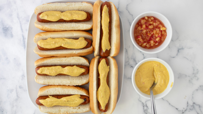 hot dogs with mango mustard