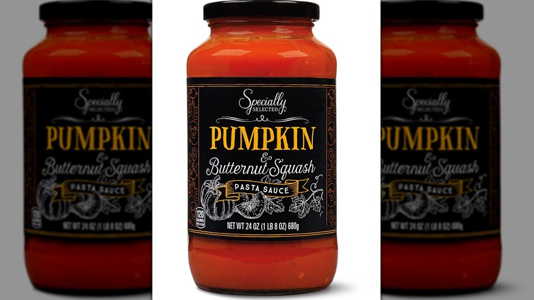 jar of pumpkin pasta sauce