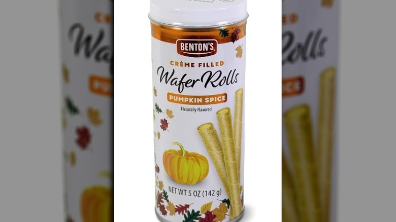 tin of wafer rolls