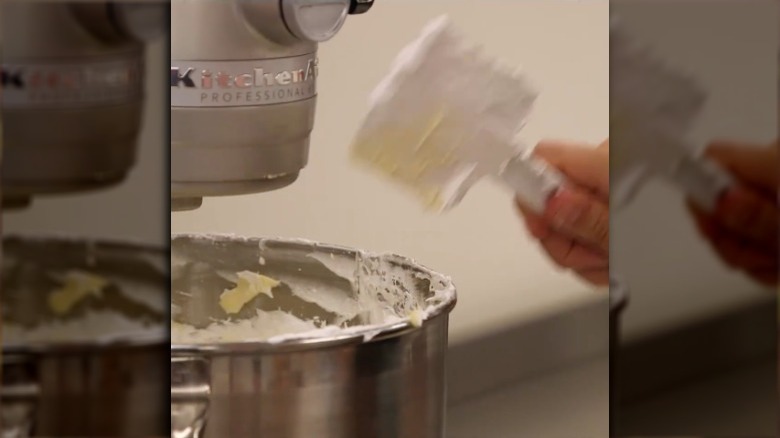 yolanda Gampp making buttercream frosting