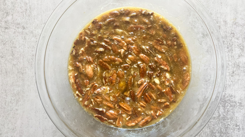 pecan pie bars mixture