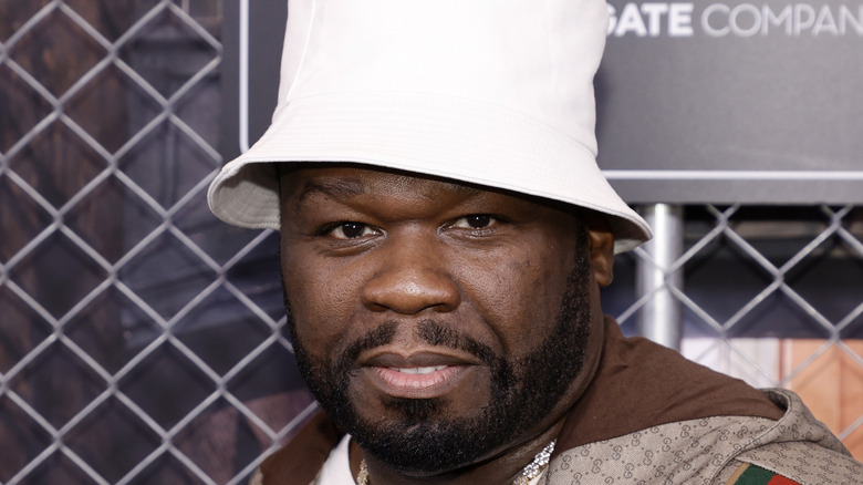 50 Cent wearing a bucket hat