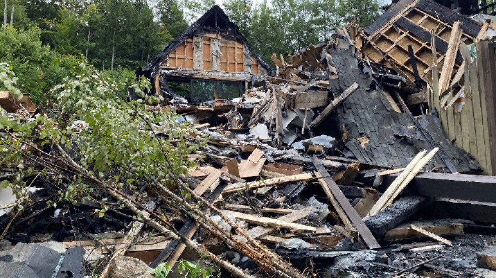 Rachel Ray's burned-down cottage 