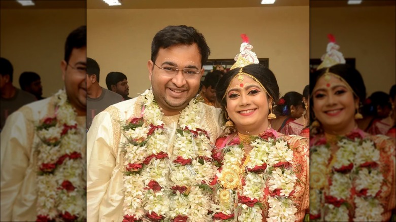 Rahul Mandal and wife smiling