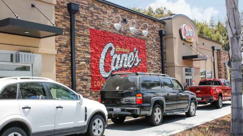 line at raising cane's