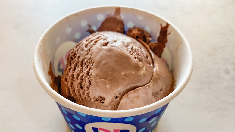 scoop chocolate almond ice crea