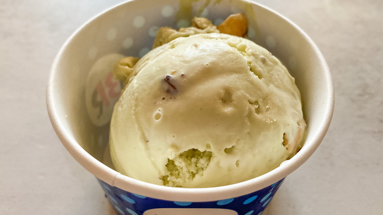 scoop pistachio almond ice cream