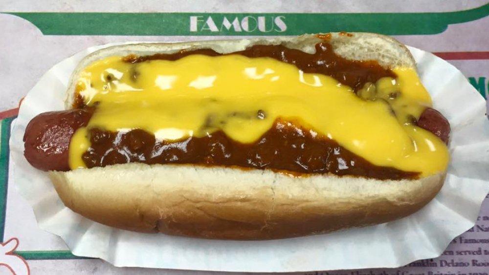 Chili Cheese Dog 