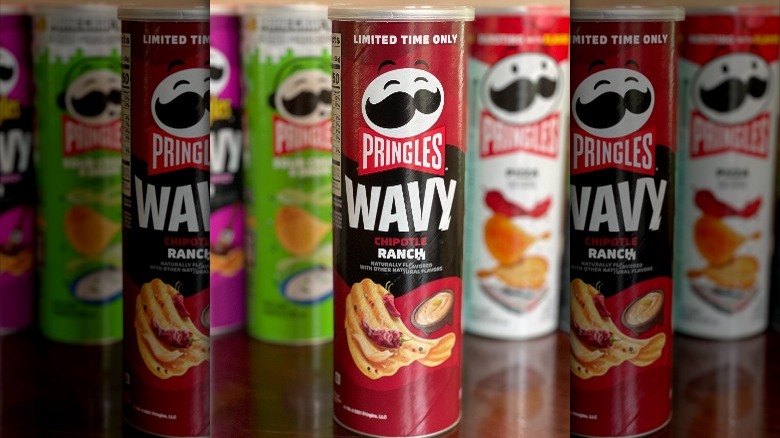 Pringles wavy chipotle ranch chips