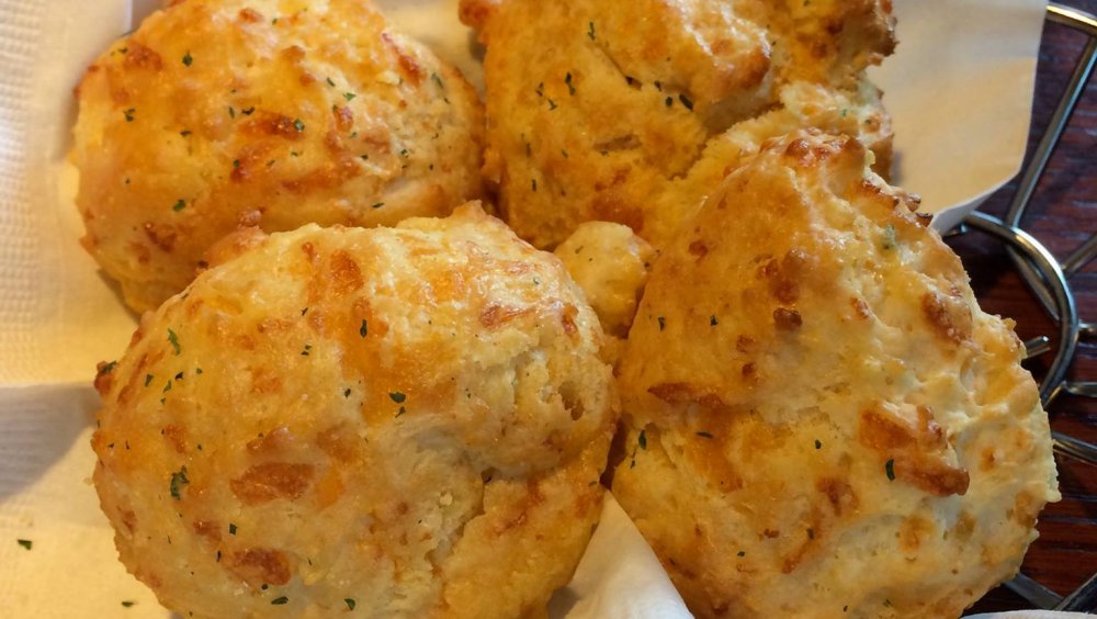 Red Lobster Cheddar Bay Biscuits