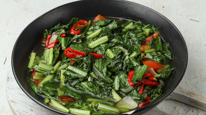 sautéed mustard greens with red pepper