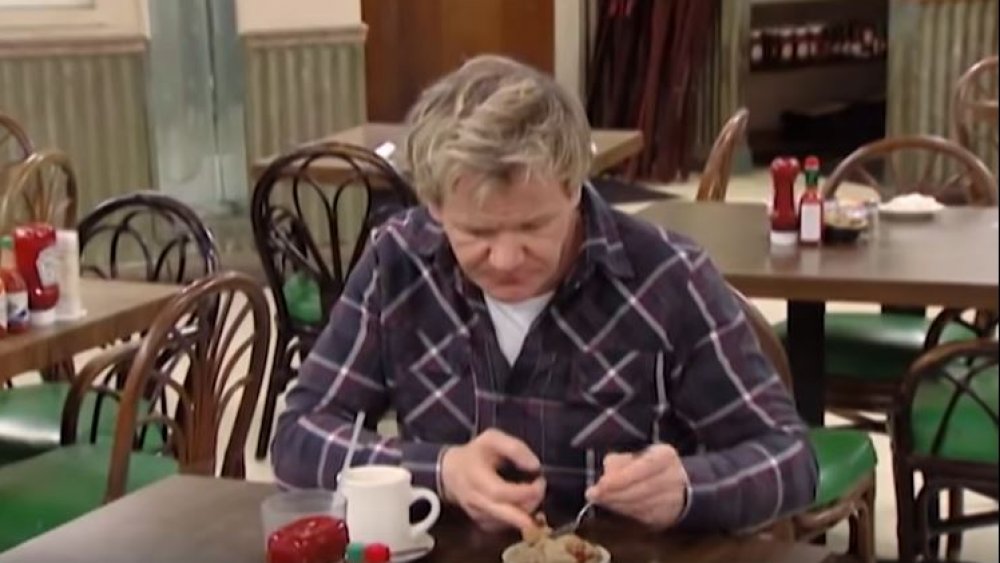 Gordon Ramsay eating bread pudding