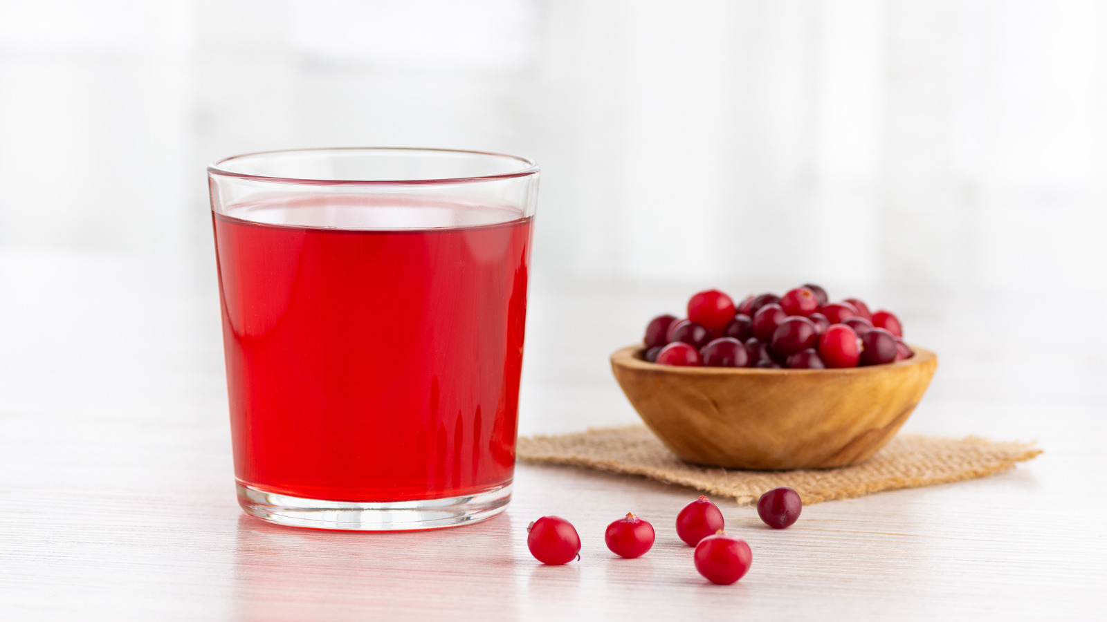 Read This Before Drinking Cranberry Juice To Treat A UTI