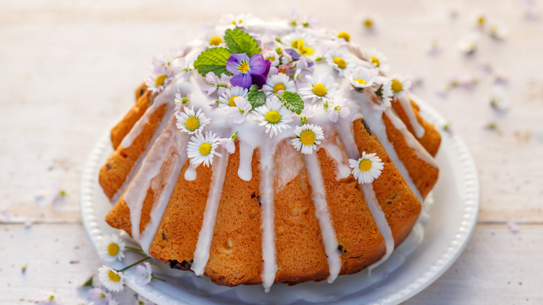 babka cake with edible flowers