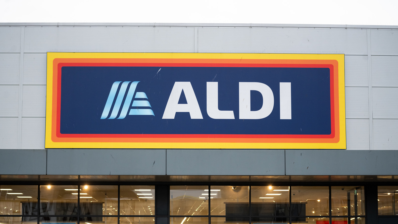 Aldi Is Selling Giant Sipper Cups Shaped Like Fruit And Beer Mugs
