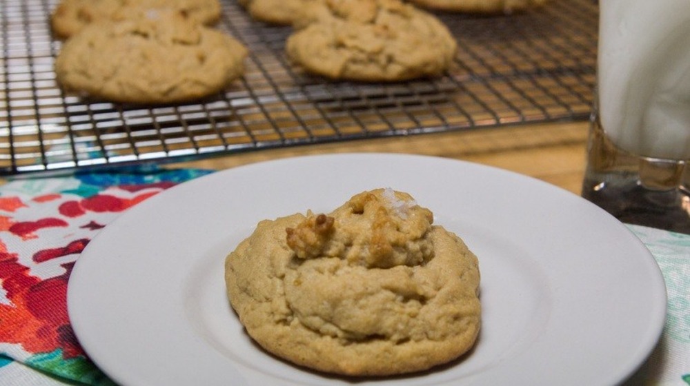 bakery-style peanut butter cookie on a plate