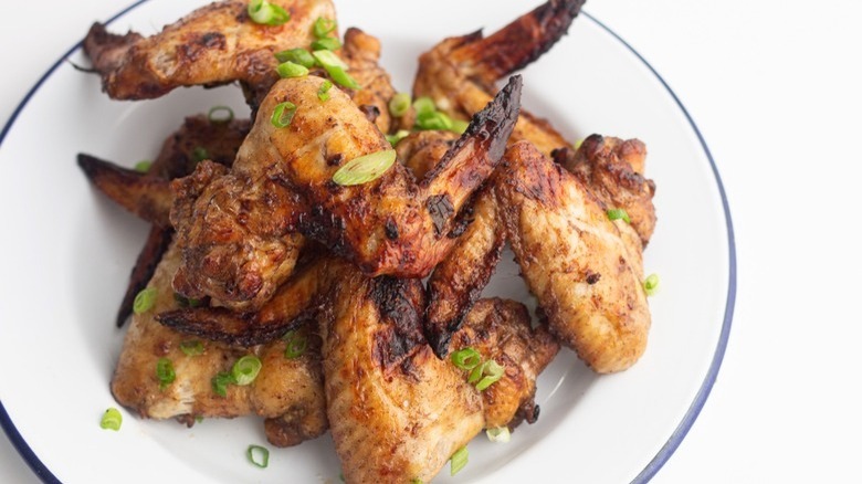 chicken wings with green onions