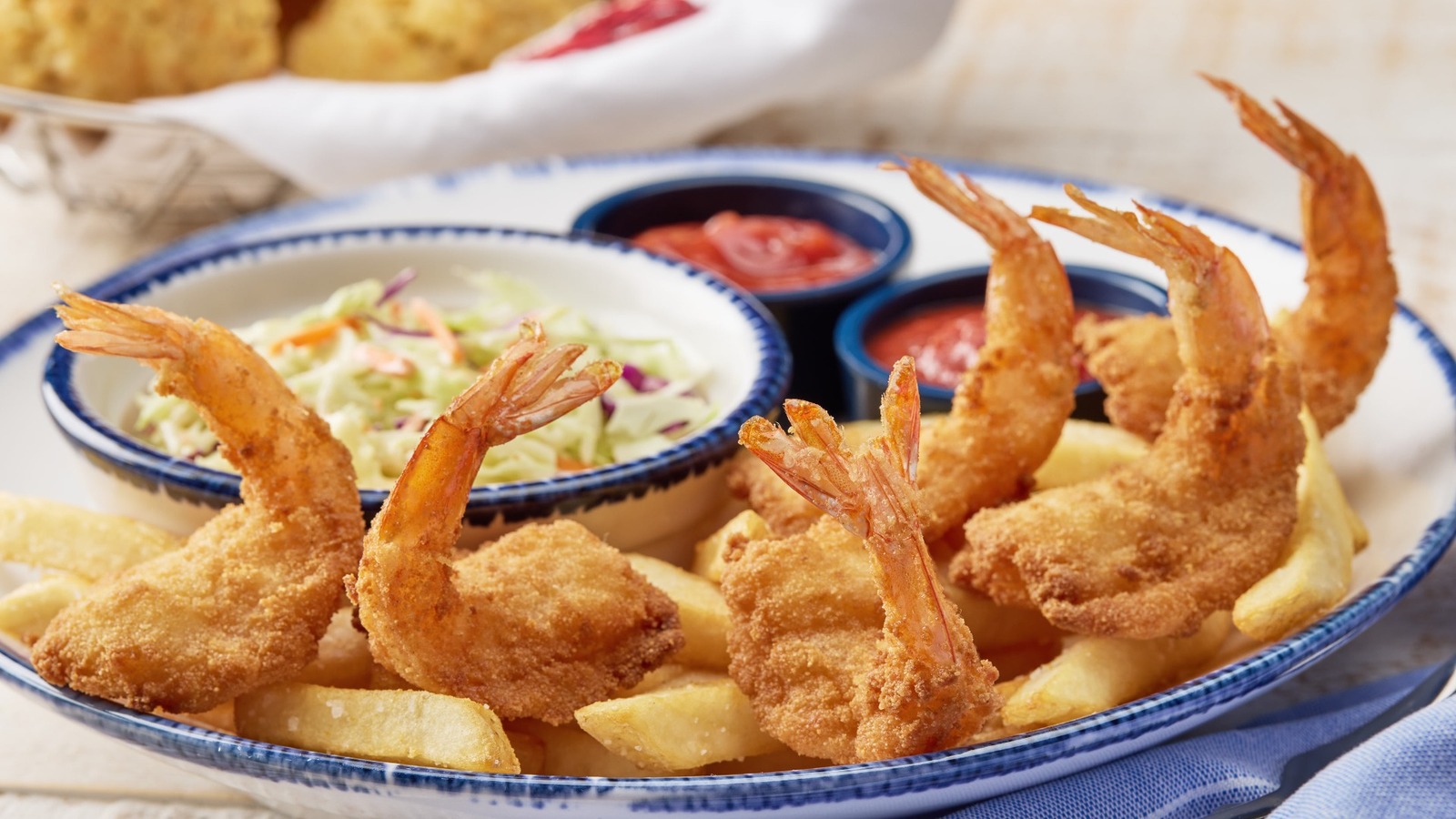 Red Lobster And Bonefish Grill Are Offering Free Shrimp For Veterans Day