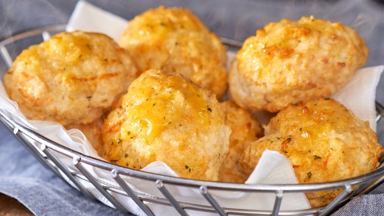 Red Lobster Cheddar Bay Biscuits basket