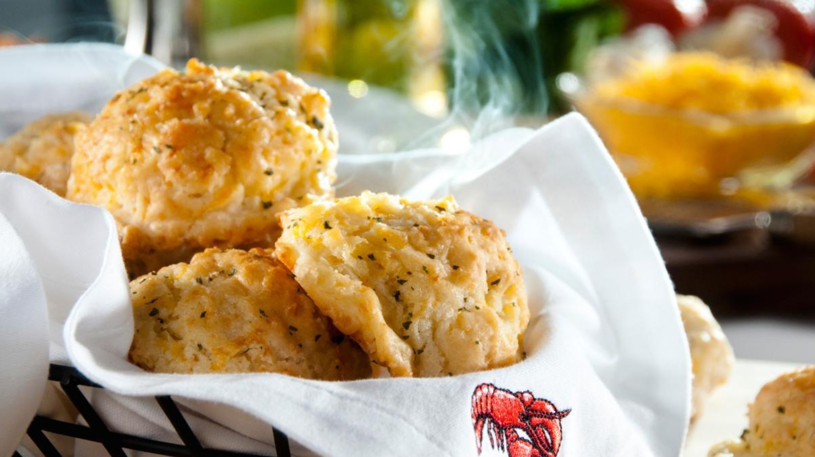 Review: Red Lobster Cheddar Bay Biscuit Mix - The Green Eyed Lady Blog