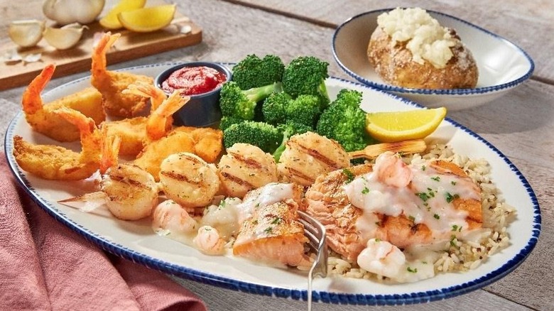 The Red Lobster Mariner's Feast menu offering