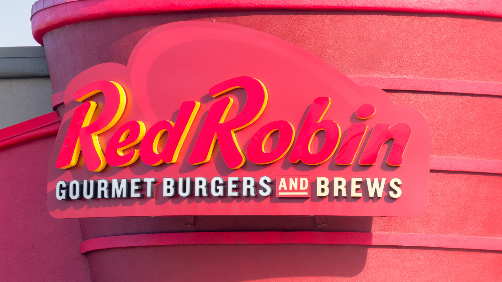 https://www.mashed.com/img/gallery/red-robins-menu-just-got-a-whole-lot-spicier-with-its-new-scorpion-burger/l-intro-1626554778.jpg