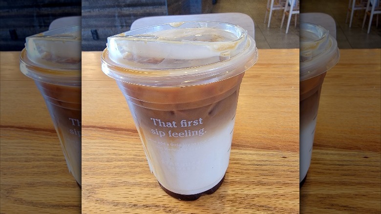 Starbucks Iced Apple Crisp Oatmilk Macchiato