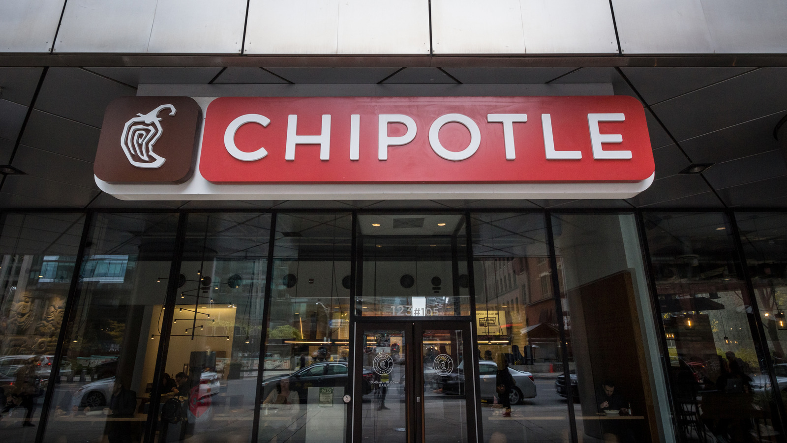 Reddit Is Bonding Over The 'After Chipotle Body Experience'